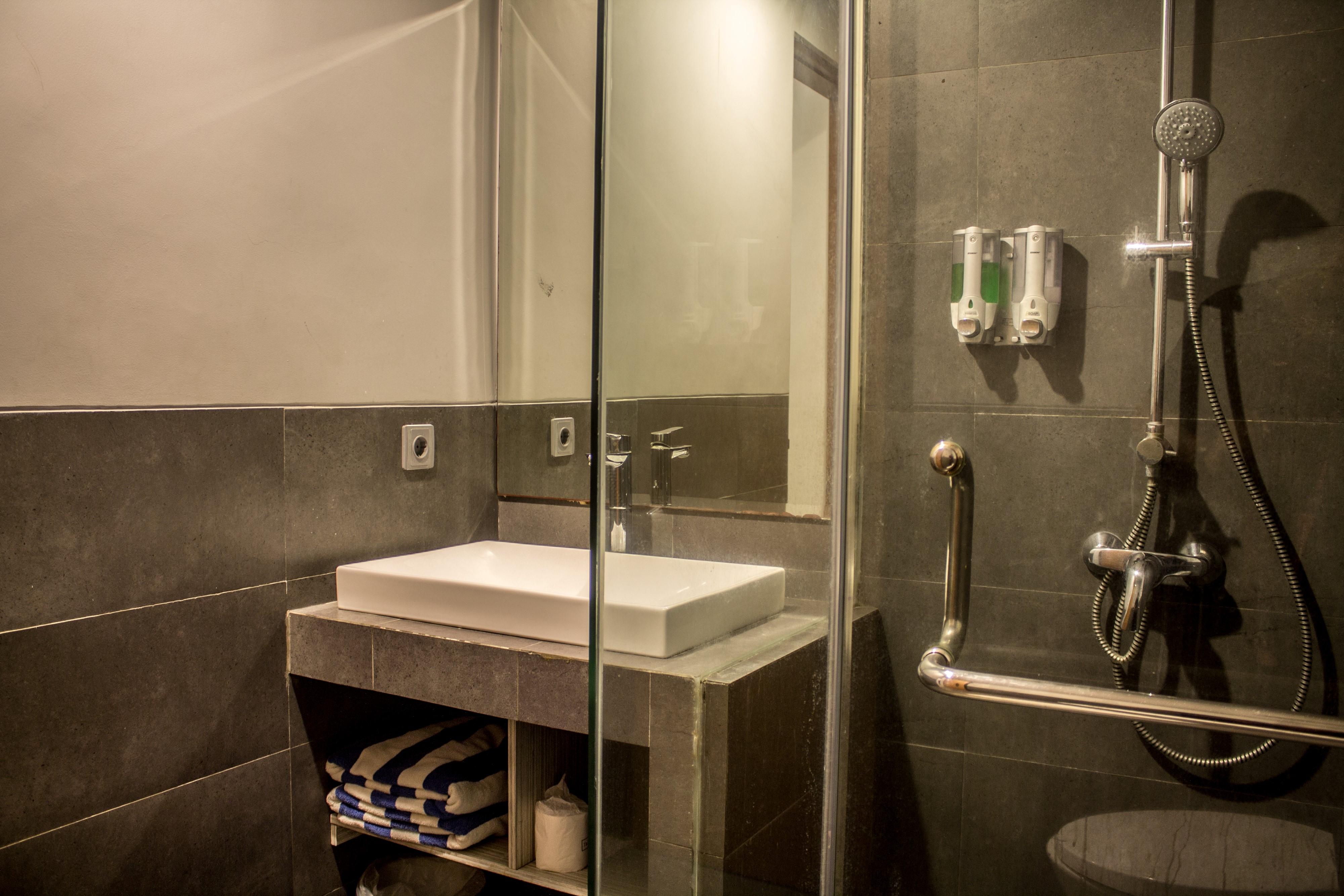 Transera Kamini Legian Hotel Екстериор снимка