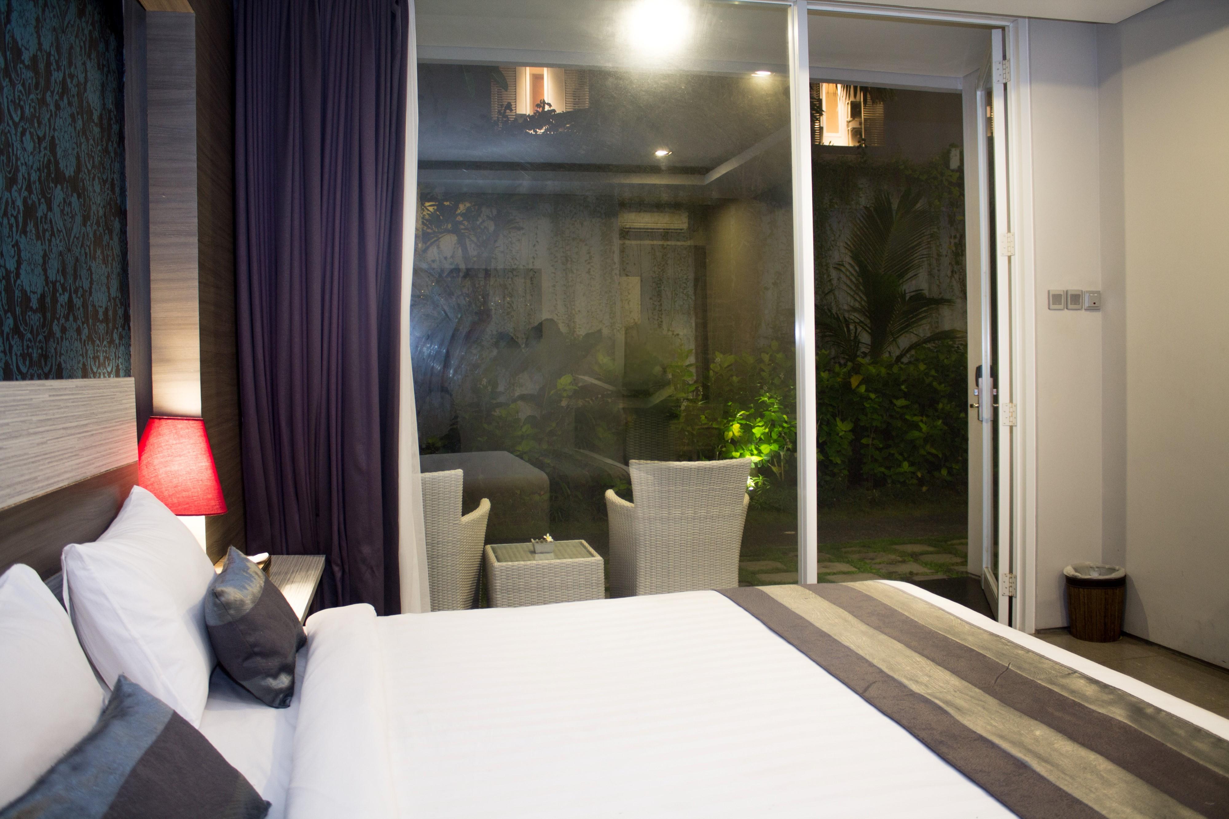 Transera Kamini Legian Hotel Екстериор снимка