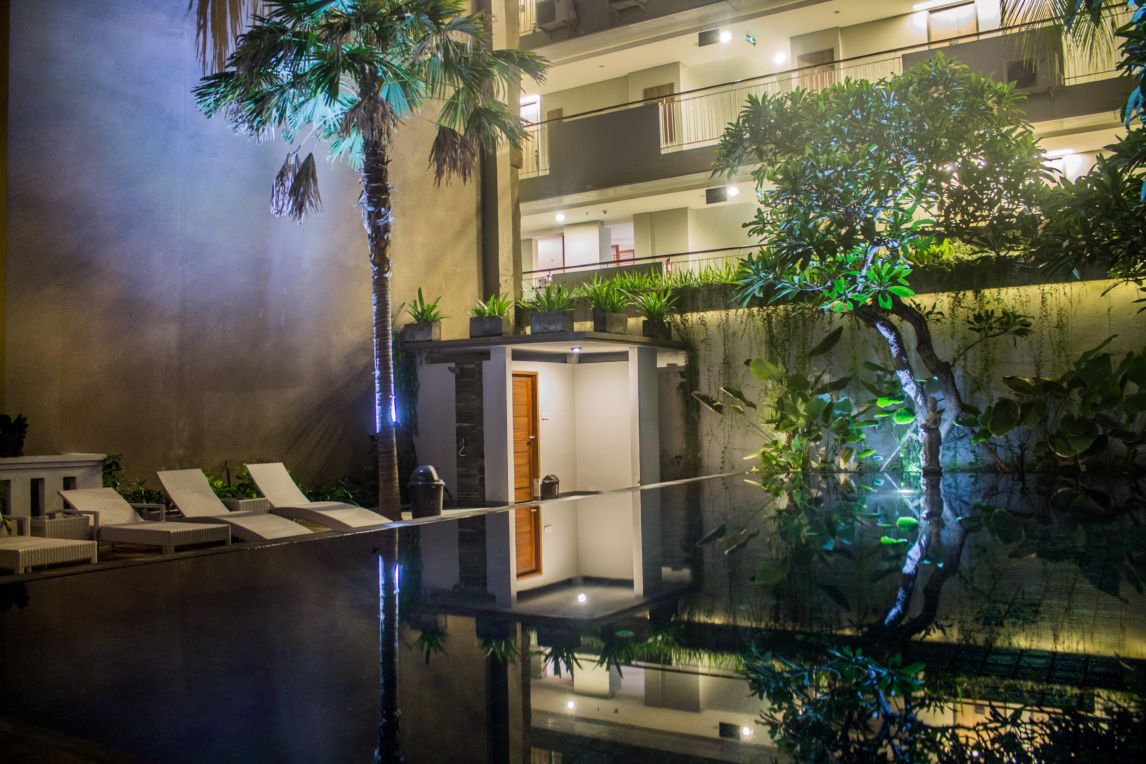 Transera Kamini Legian Hotel Екстериор снимка
