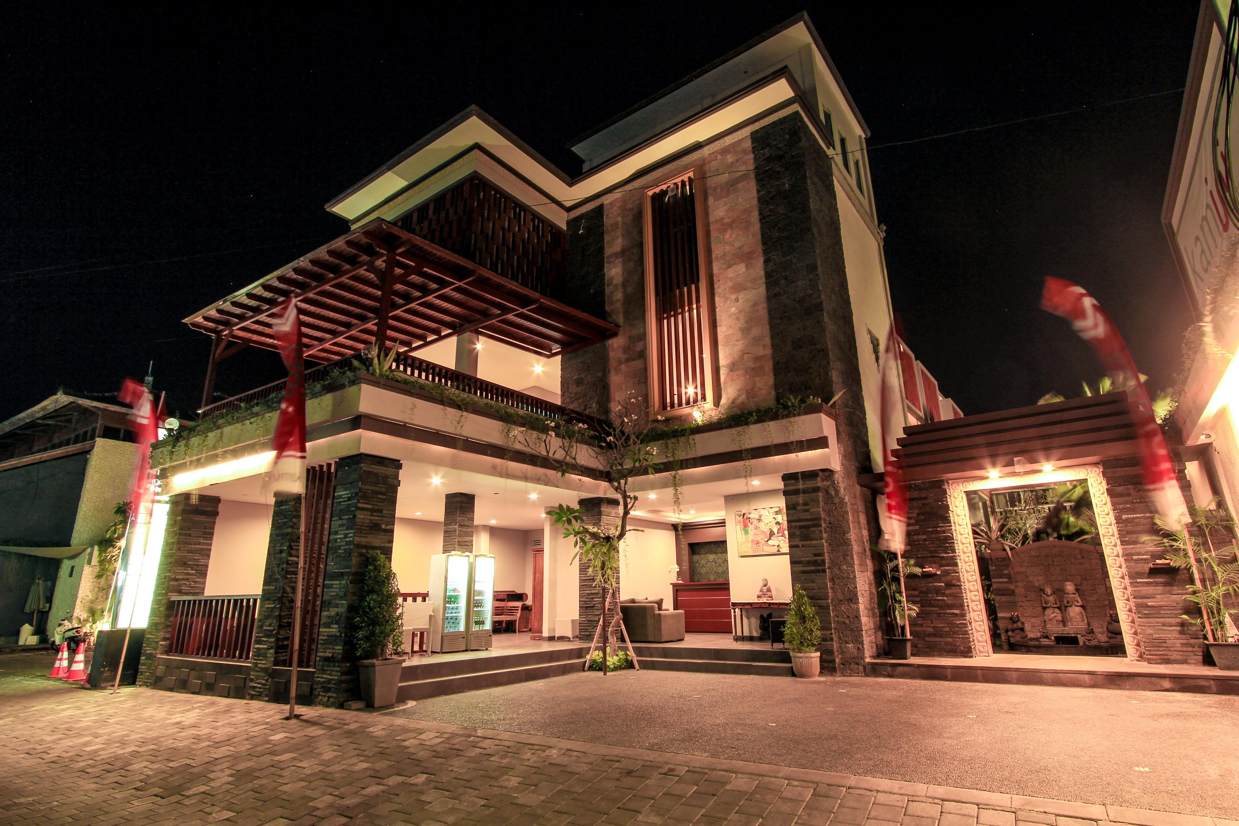 Transera Kamini Legian Hotel Екстериор снимка