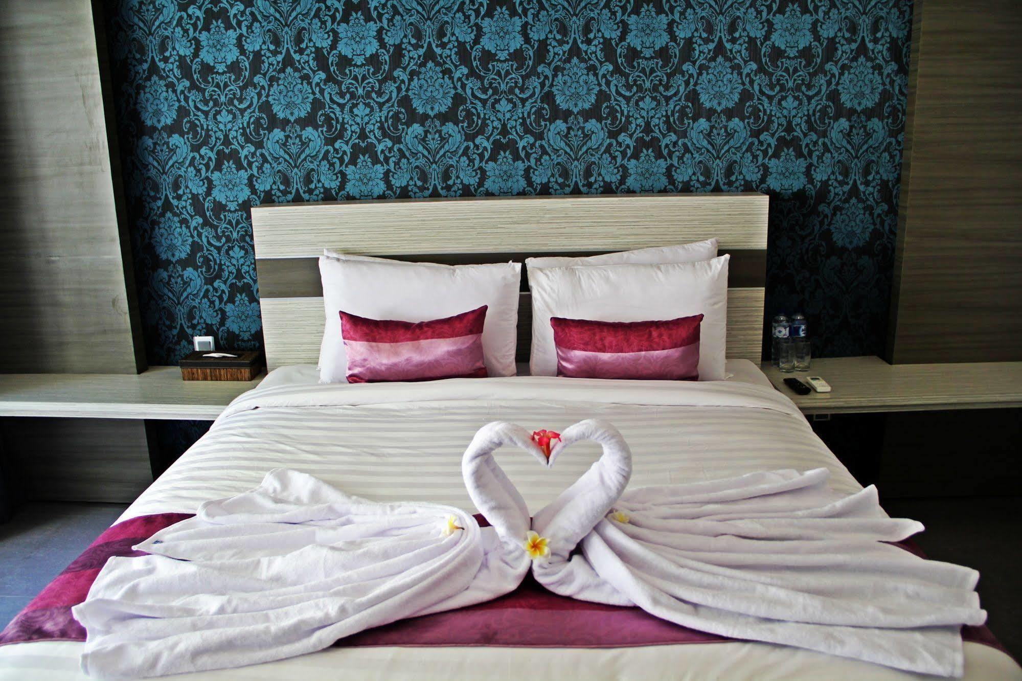Transera Kamini Legian Hotel Екстериор снимка
