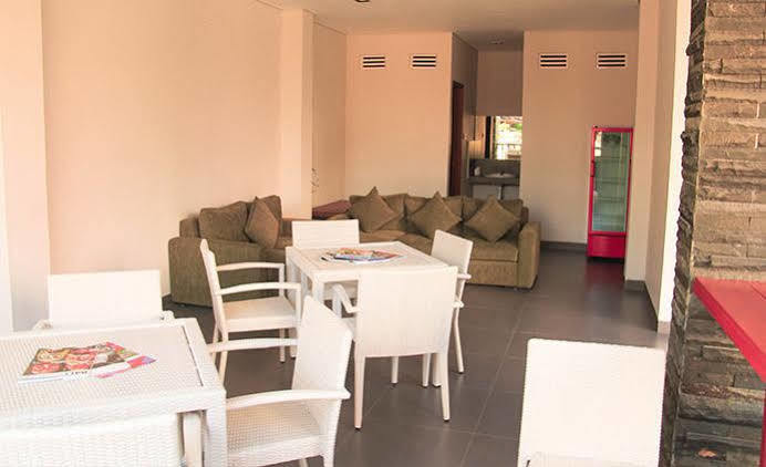 Transera Kamini Legian Hotel Екстериор снимка