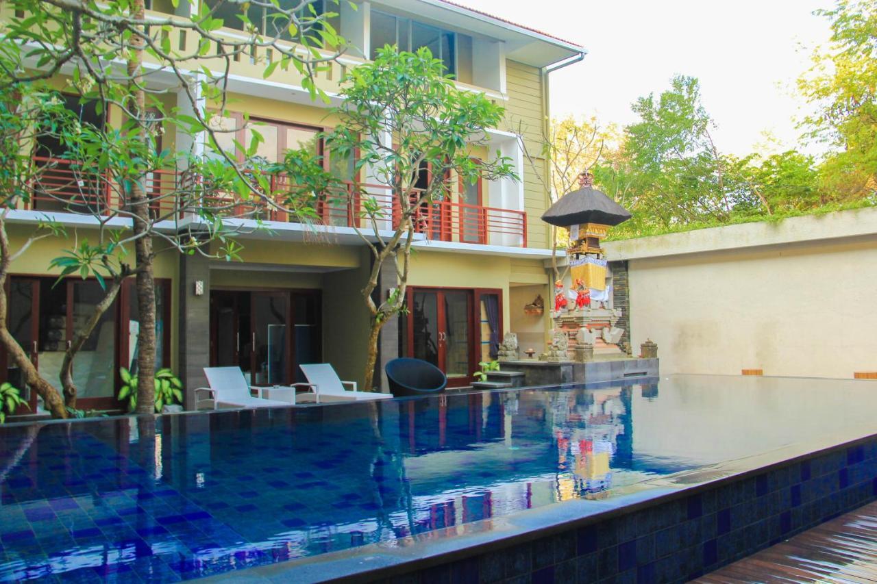 Transera Kamini Legian Hotel Екстериор снимка